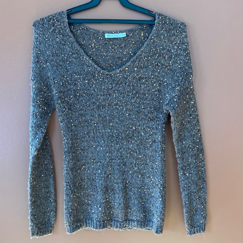 Revolution by Ricki’s ladies glittery sequined sweater in size extra small.